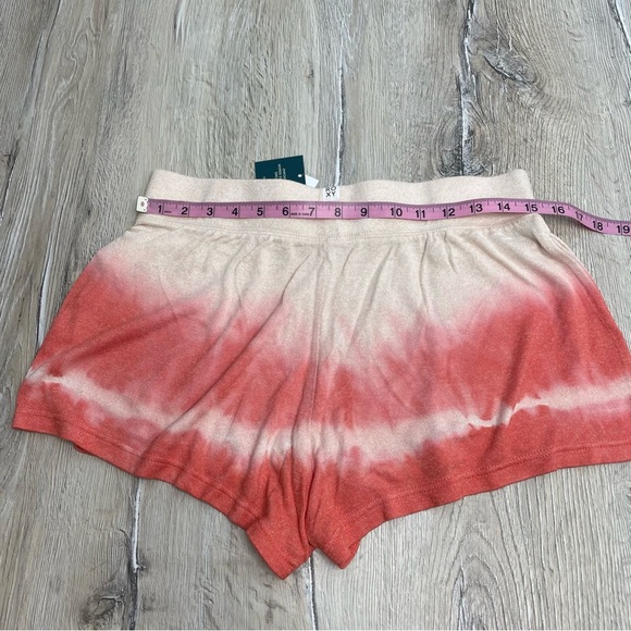 Roxy Staying True Shorts - Picture 9 of 13